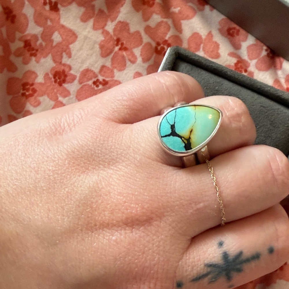 Turquoise Teardrop Silver Ring - image 3